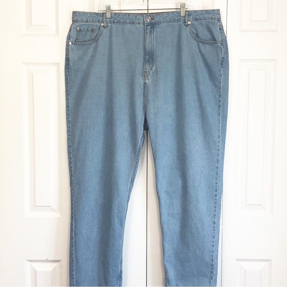 NWT Wednesday's Girl Light Wash Denim High Waist Mom Jeans Plus 24
